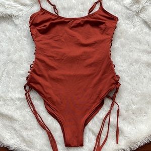 H&M one piece swimsuit size 8